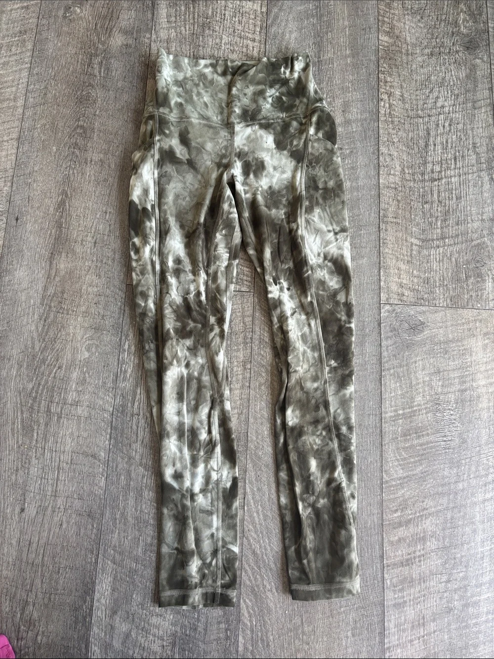 lululemon athletica Olive & Light Green Tie-Dye High-Rise Leggings